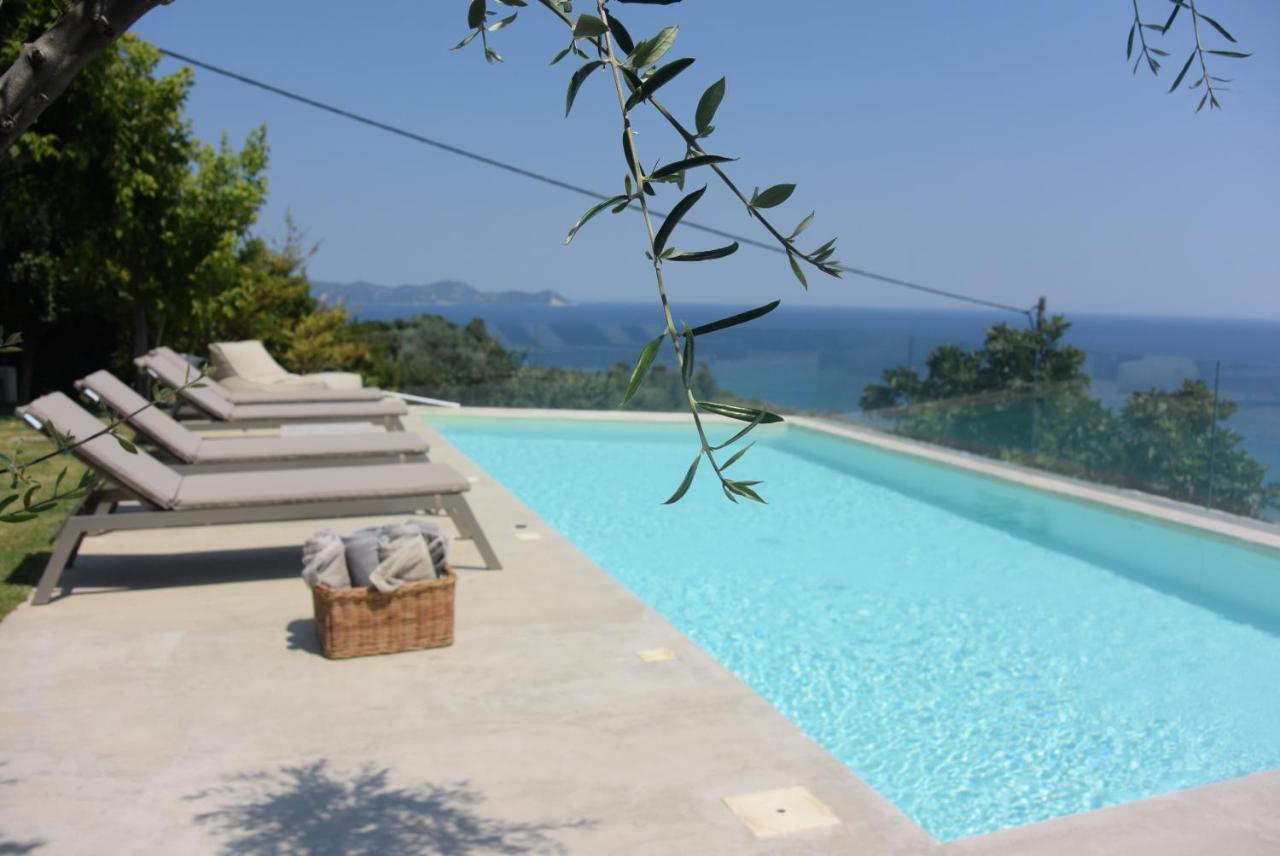 Lithos Villa *